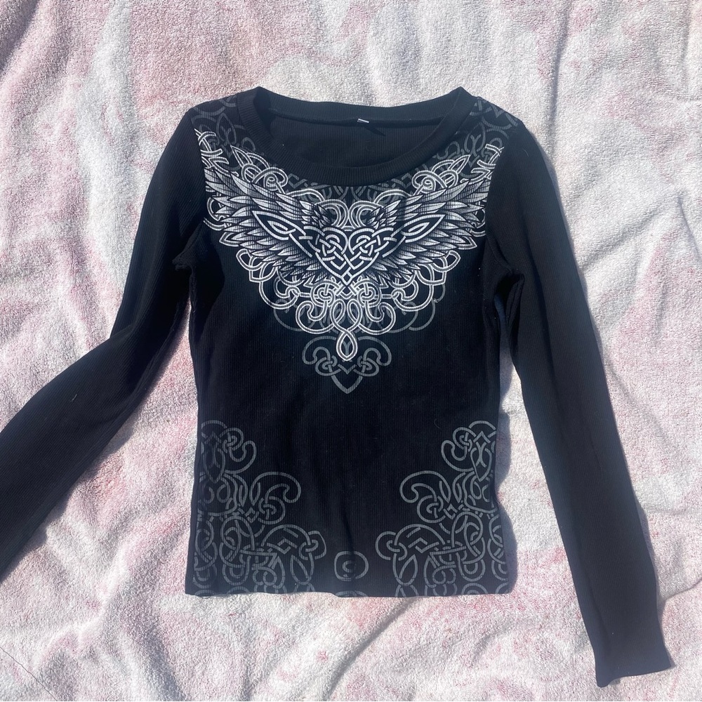 black grunge y2k graphic long sleeve